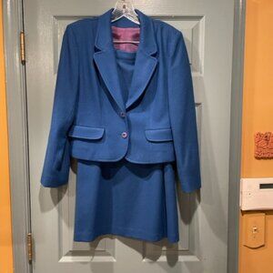 Kirland Hall Petites royal blue woolen skirt suit, 10 P, exc. condition, 70s/80s